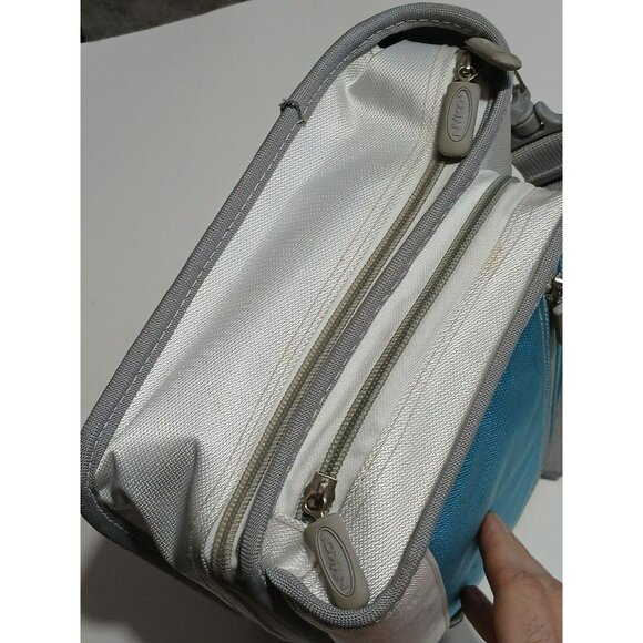 Nintendo Wii NYKO Travel Carry Bag Shoulder Strap Travel Case White & Blue - Picture 11 of 12